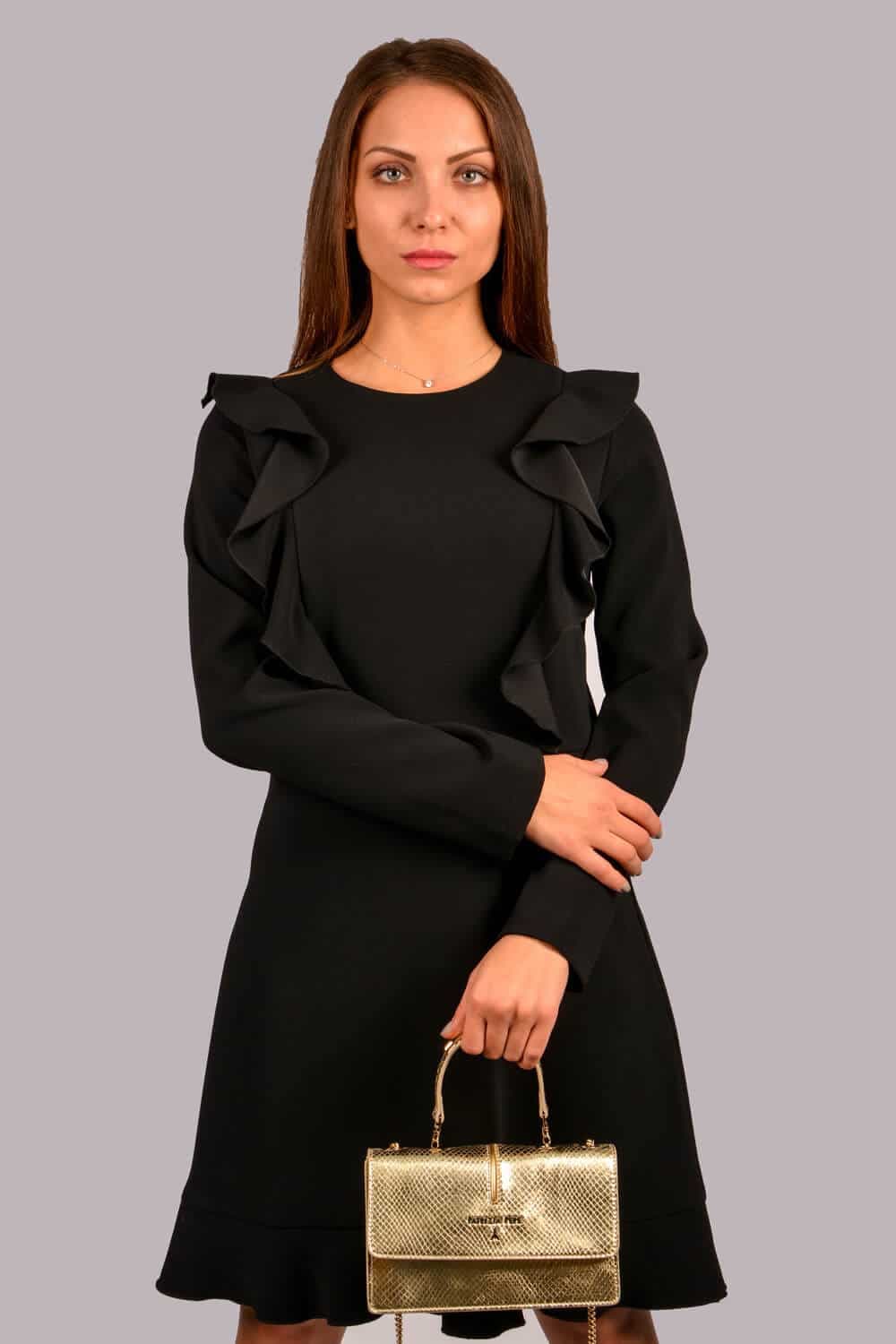 Черна рокля