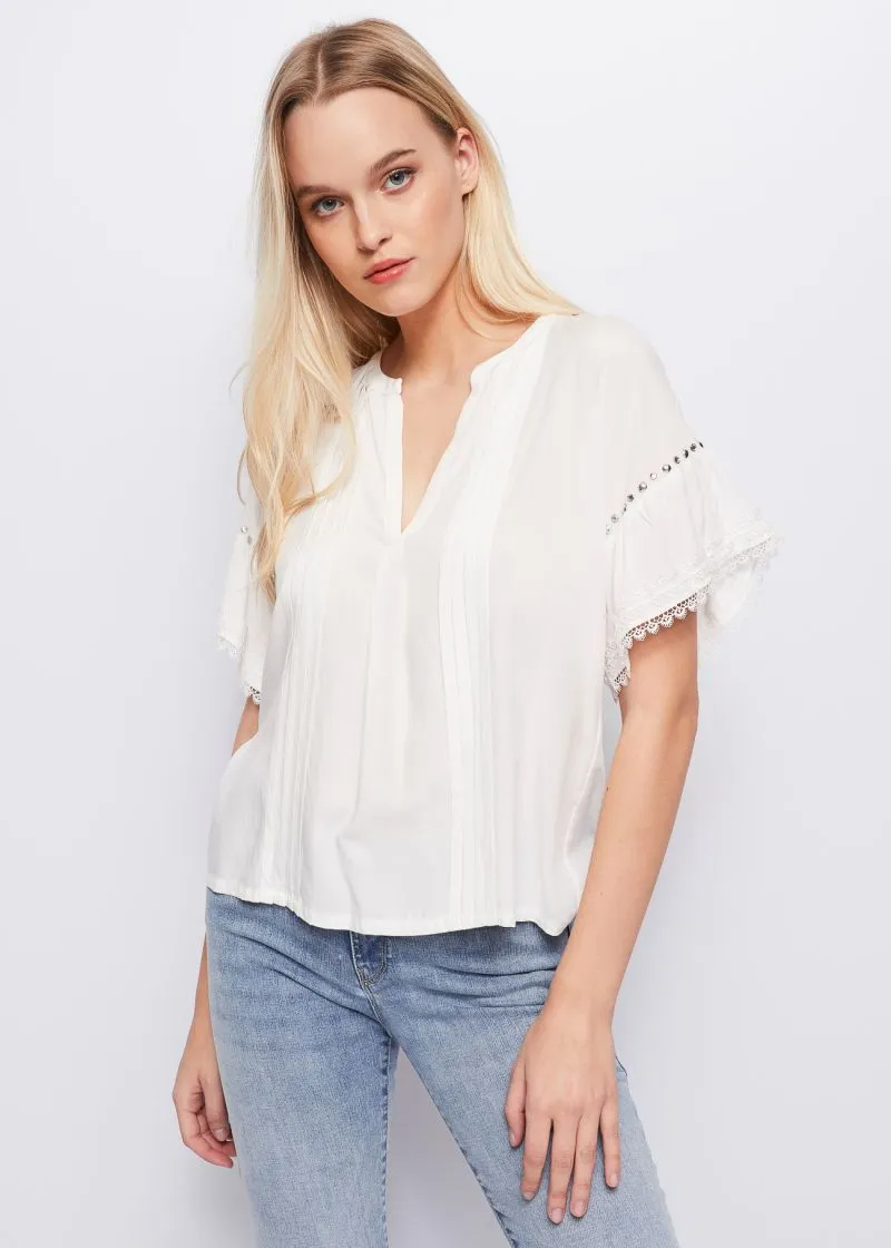 Риза с детайл