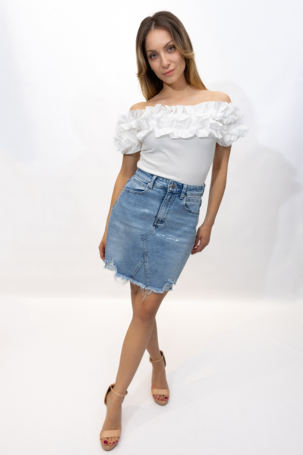 Пола с пайети